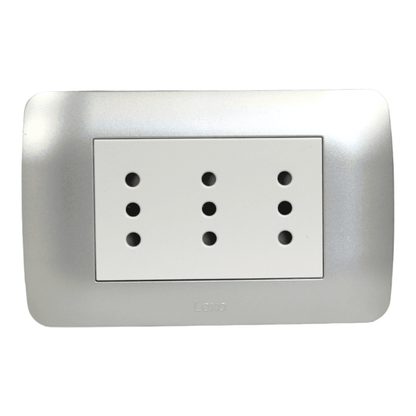 Enchufe Embutido Tríplex 2p+t 10a Blanco / Plata Armado Metal - Lexo