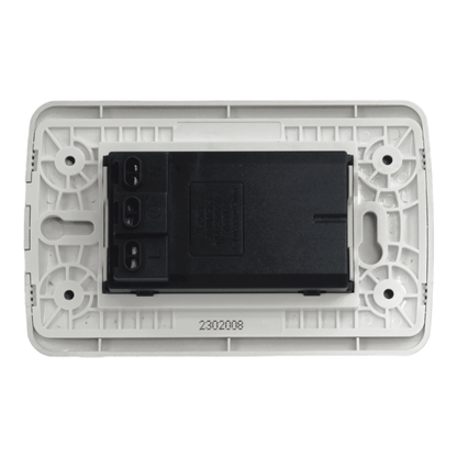 Enchufe Embutido Tríplex 2p+t 10a Blanco / Plata Armado Metal - Lexo